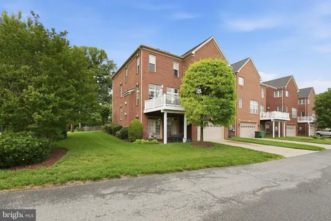 $1,328,000 | 164 Crown Farm Drive, Gaithersburg, MD 20878