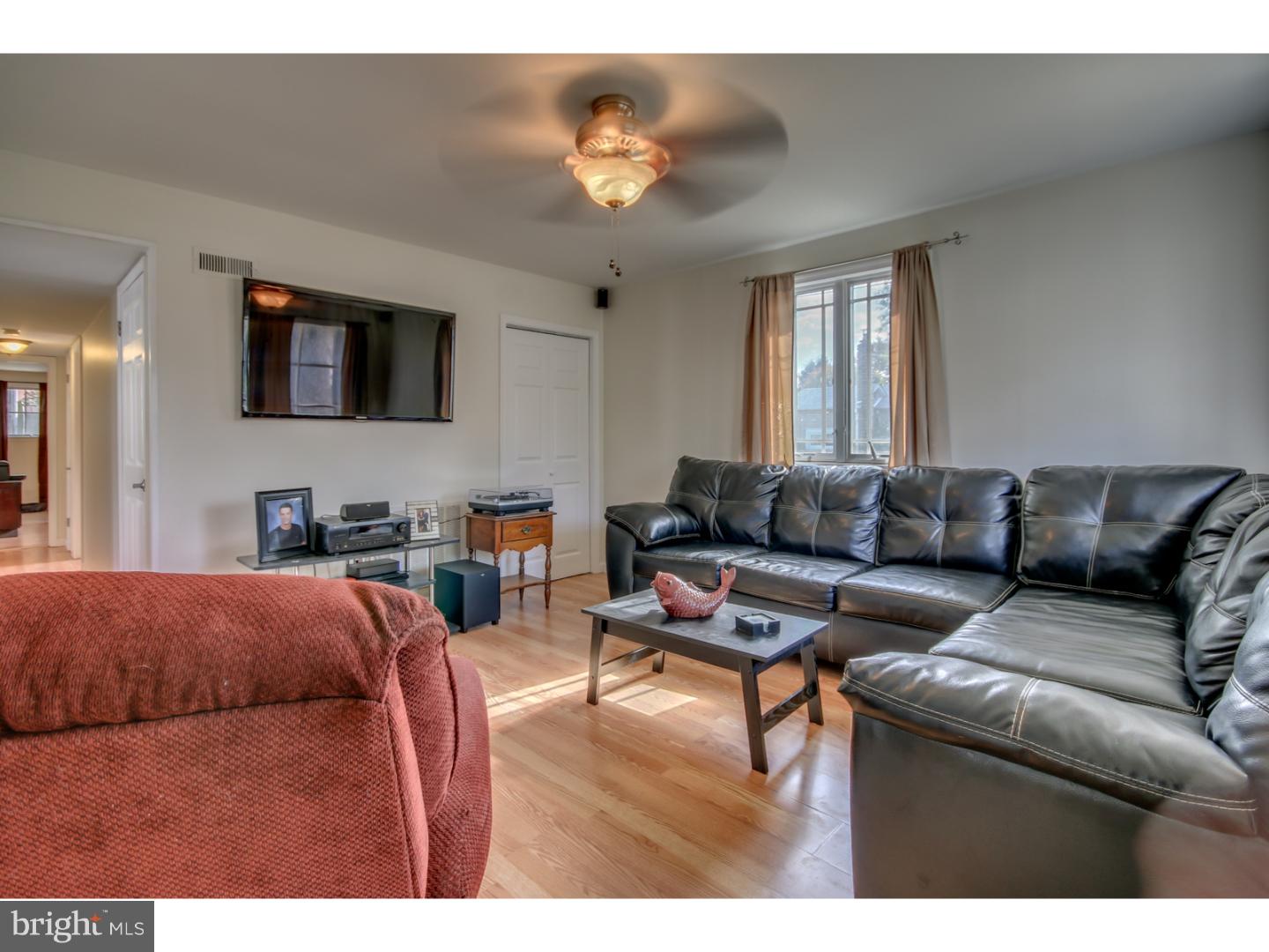 811 Fourth Avenue Croydon, PA 19021 - Photo 5 of 21 Gallery Image 5