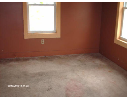21 Thenius Street Worcester, MA 01607 - Photo 12 of 18 Gallery Image 12