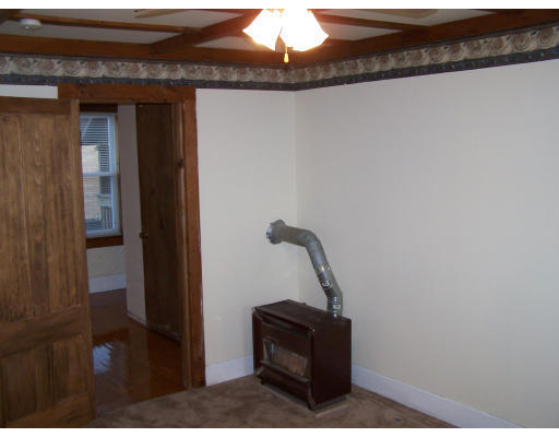 21 Thenius Street Worcester, MA 01607 - Photo 17 of 18 Gallery Image 17