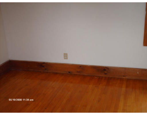 21 Thenius Street Worcester, MA 01607 - Photo 7 of 18 Gallery Image 7