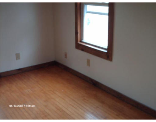21 Thenius Street Worcester, MA 01607 - Photo 8 of 18 Gallery Image 8