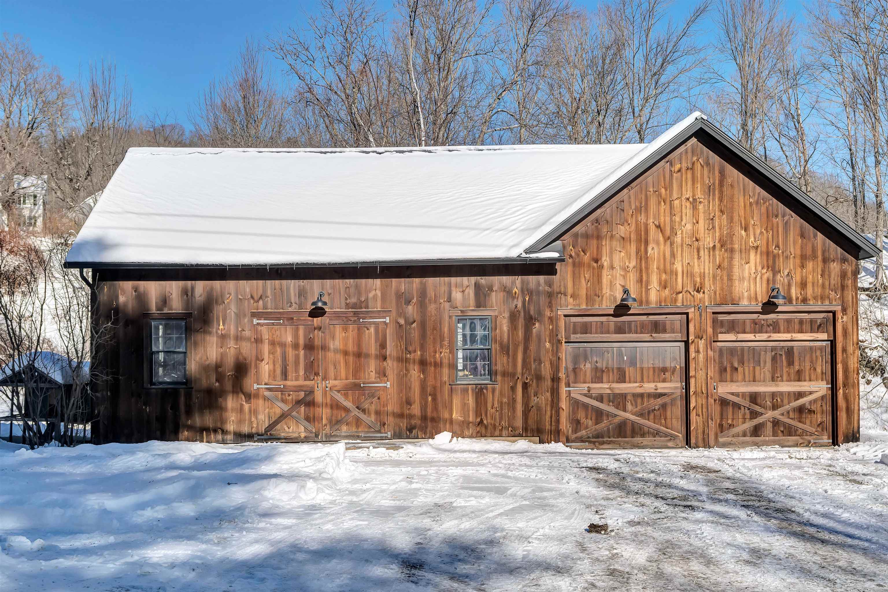 4678 S Road Woodstock, VT 05091 - Photo 3 of 40