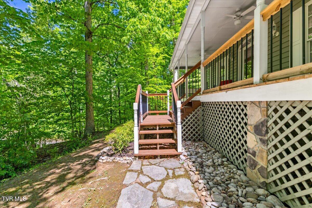 1 Deercreek Drive Kingsport, TN 37660 - Photo 6 of 58 07-128A6687