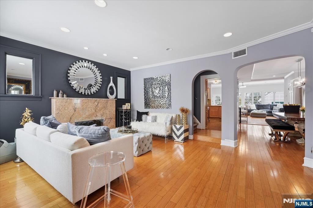 246 Springfield Avenue Rutherford, NJ 07070 - Photo 4 of 42