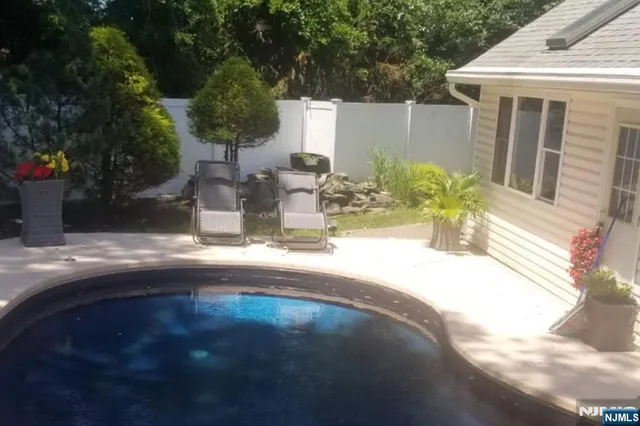 $1,185,000 | 246 Springfield Avenue, Rutherford, NJ 07070