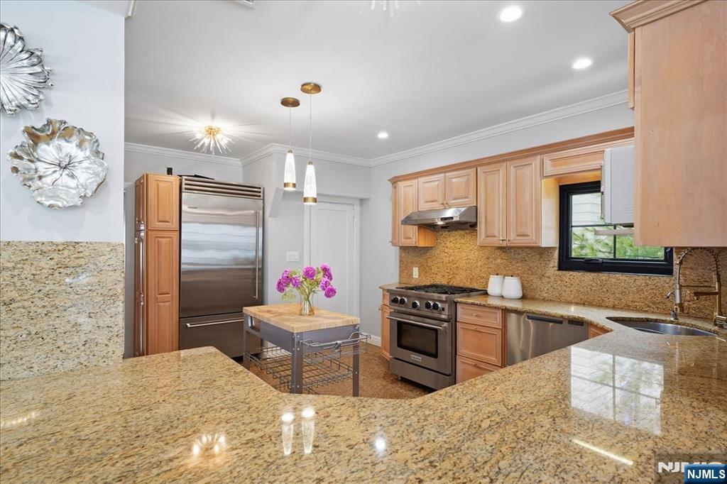 246 Springfield Avenue Rutherford, NJ 07070 - Photo 10 of 42