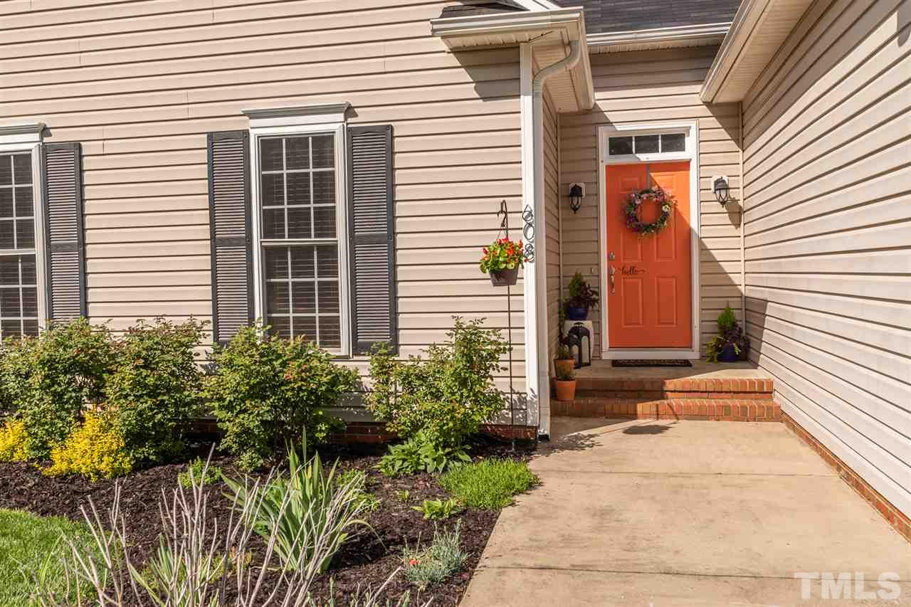 HAPPY, WELCOMING entrance!
