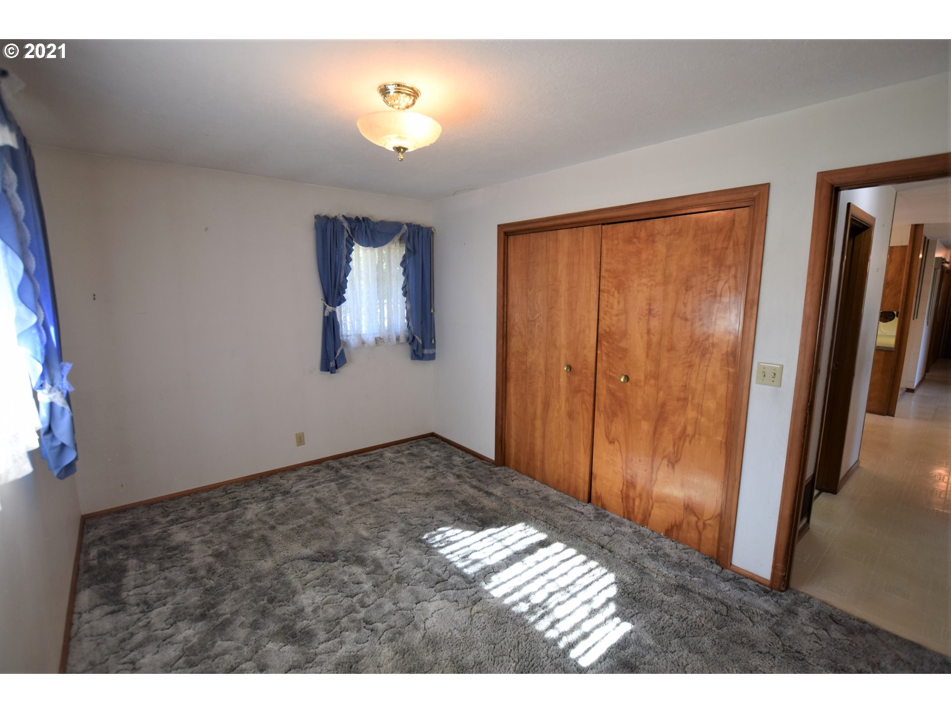 22322 South Central Point Road Oregon City, OR 97045 - Photo 13 of 31