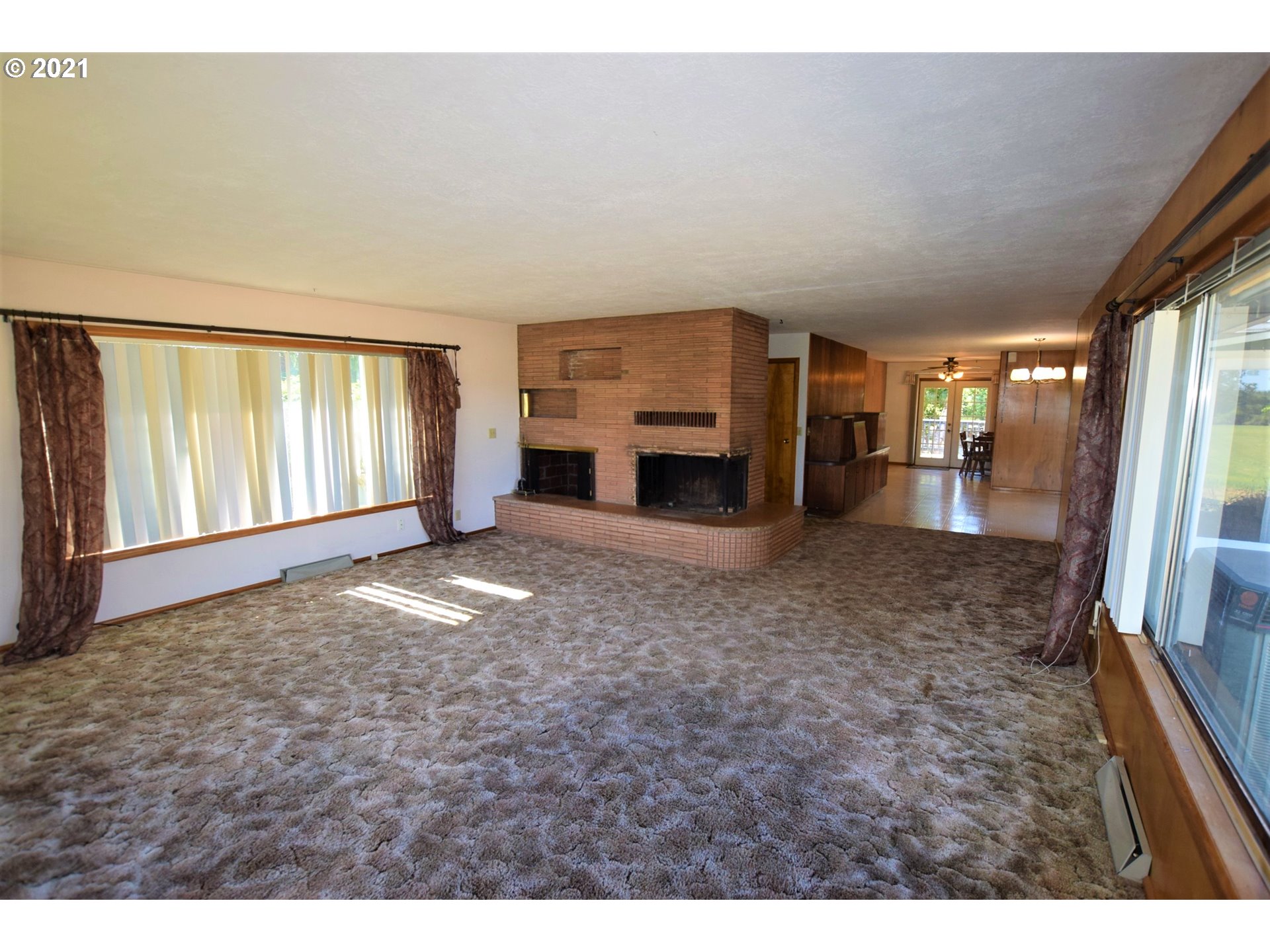 22322 South Central Point Road Oregon City, OR 97045 - Photo 4 of 31