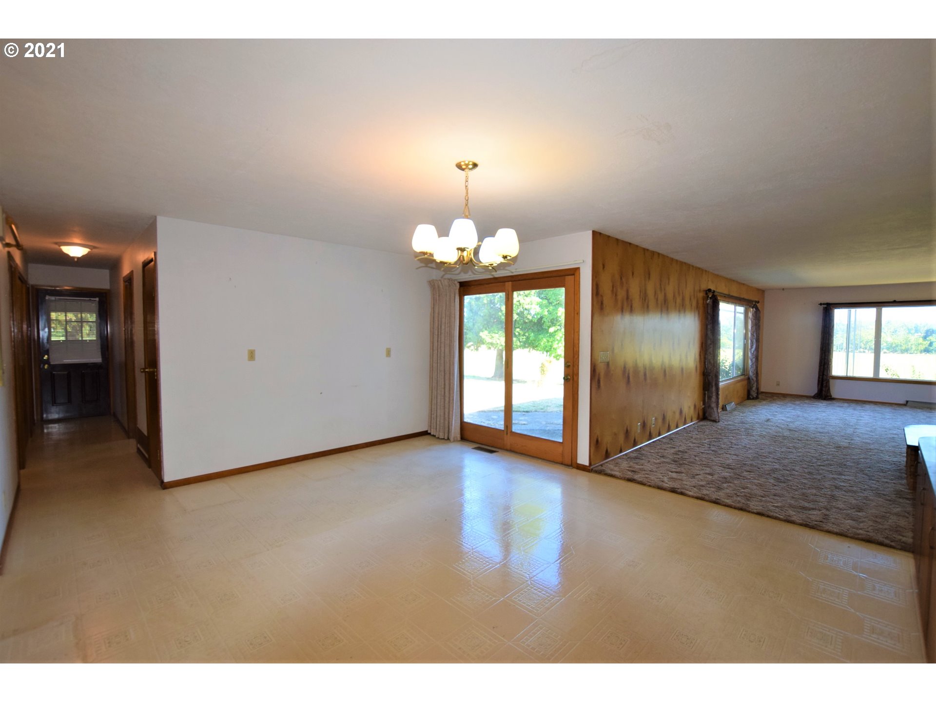 22322 South Central Point Road Oregon City, OR 97045 - Photo 10 of 31