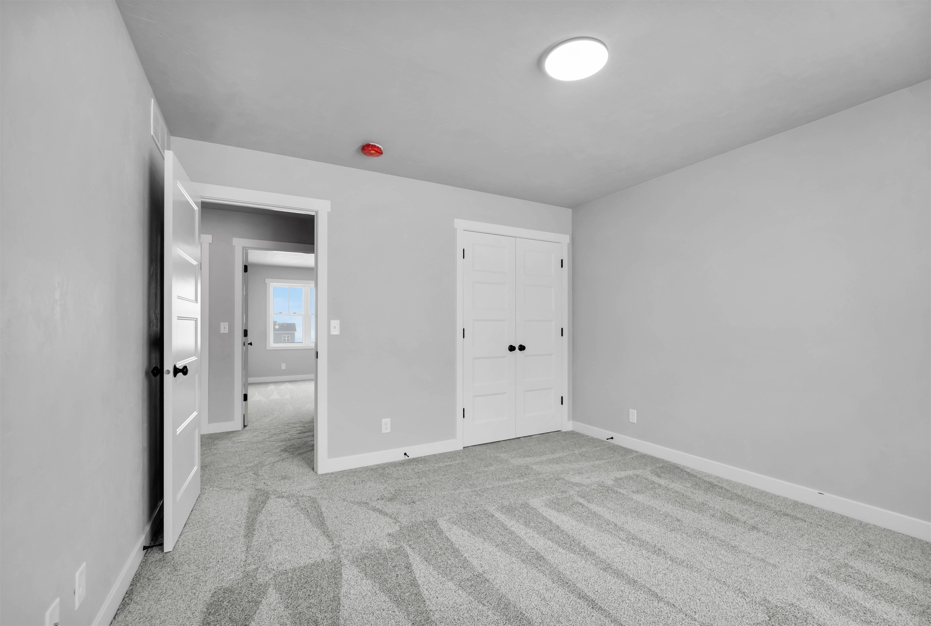 N8871 Killarney Way Menasha, WI 54952 - Photo 27 of 34