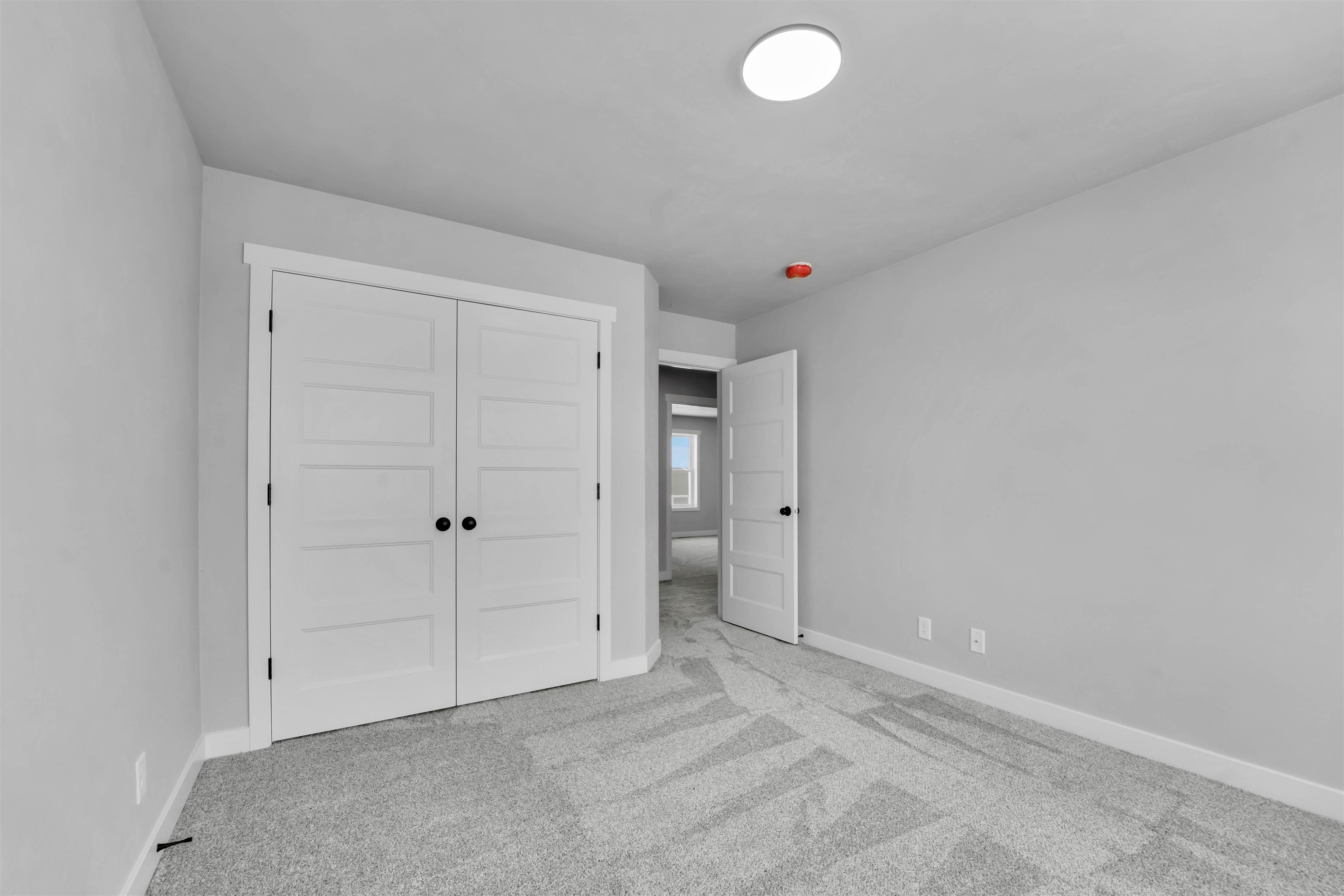 N8871 Killarney Way Menasha, WI 54952 - Photo 29 of 34