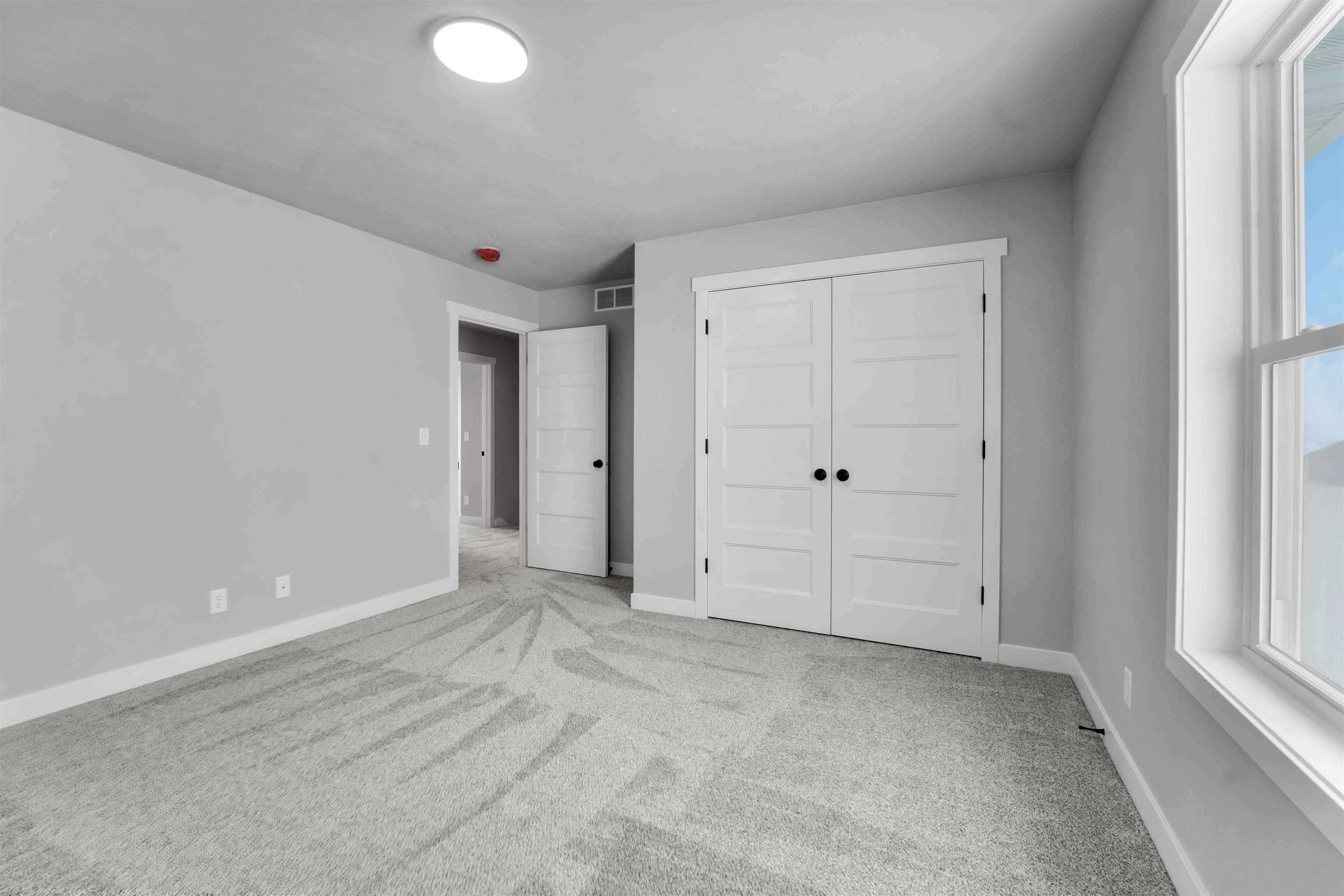 N8871 Killarney Way Menasha, WI 54952 - Photo 31 of 34