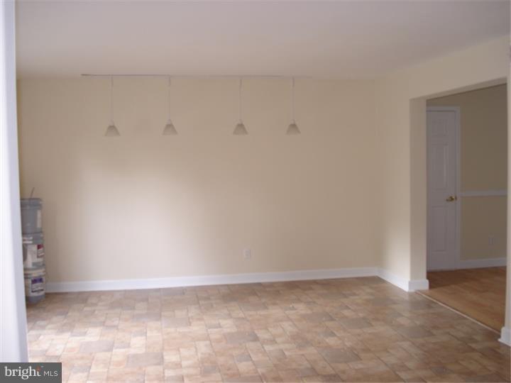 3 Bryce Road Voorhees, NJ 08043 - Photo 4 of 25 Gallery Image 4
