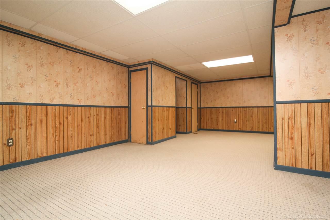 8401 18 18 Mile Road, Unit 77 Sterling Heights, MI 48313 - Photo 13 of 18