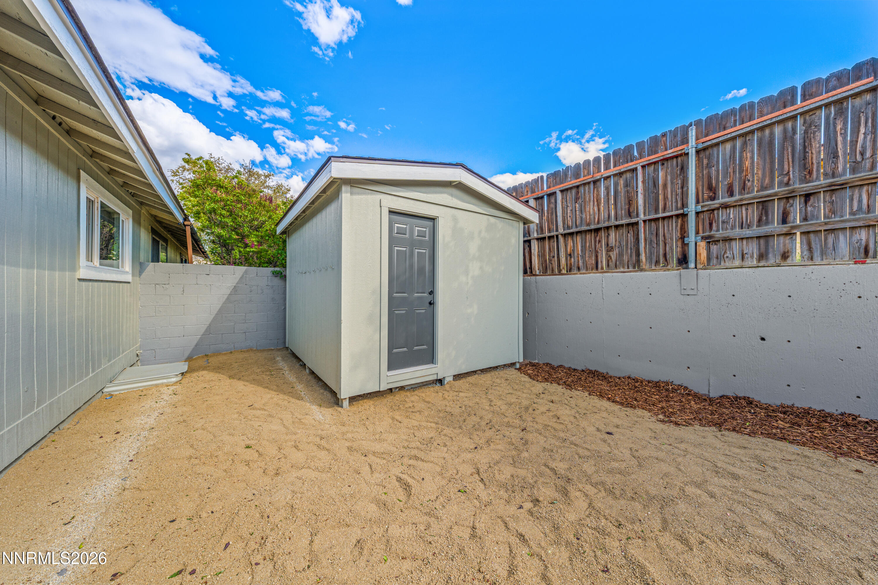 6680 Flower Street Reno, NV 89506 - Photo 8 of 37 A7V05788