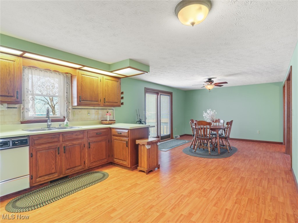 1092 Lake Road Conneaut, OH 44030 - Photo 6 of 45 Gallery Image 6