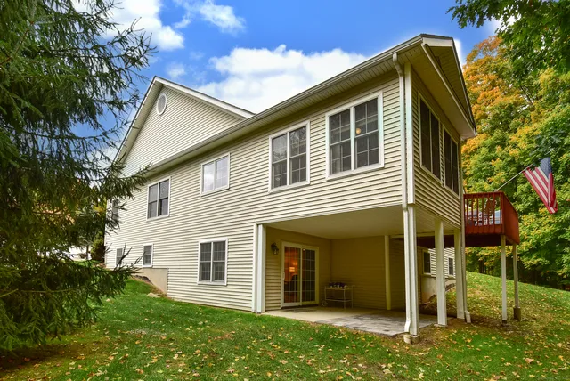 $429,900 | 20 Whitney Ferguson Road, Unit 18, Vernon Rockville, CT 06066