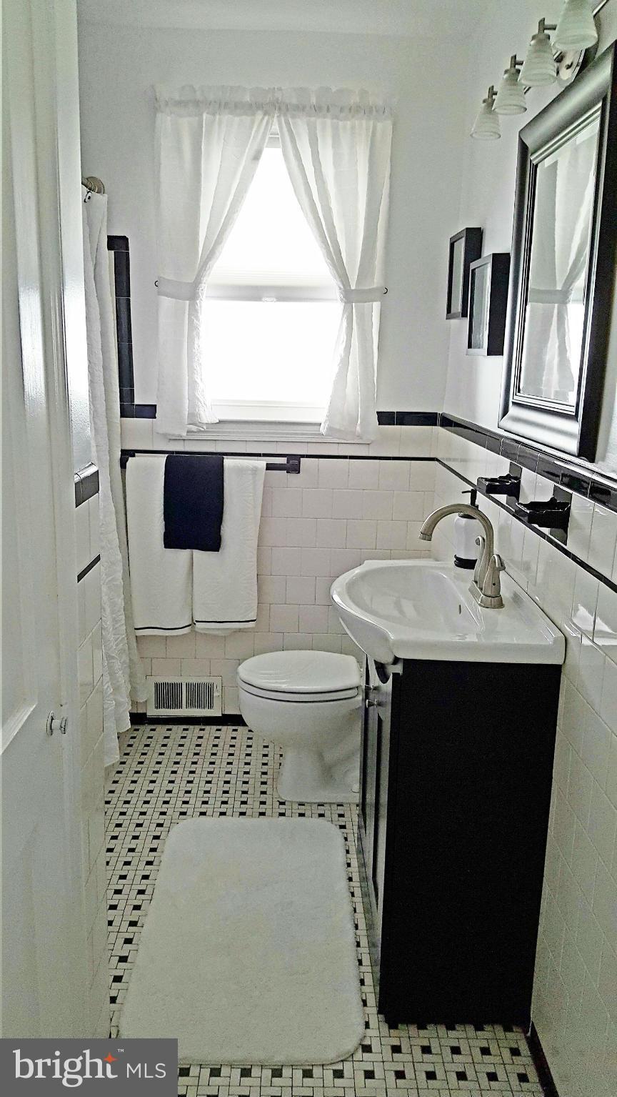 4117 Perry View Road Baltimore, MD 21236 - Photo 8 of 23 Bath