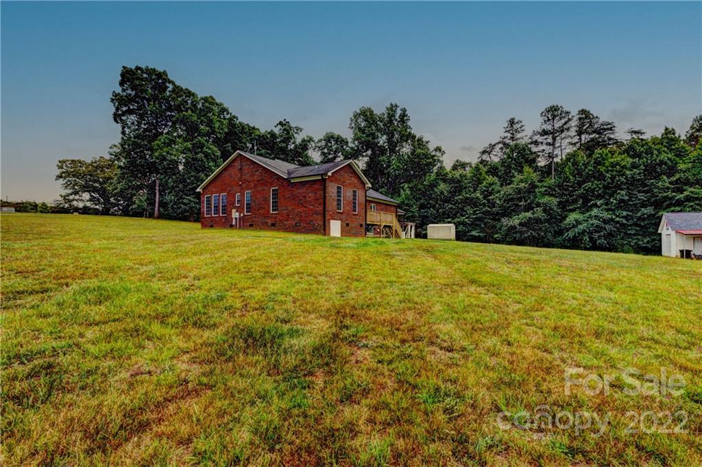 5051 Dobbins Road Crouse, NC 28033 - Photo 36 of 40 Gallery Image 36