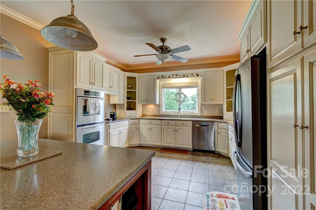 5051 Dobbins Road Crouse, NC 28033 - Photo 8 of 40 Gallery Image 8