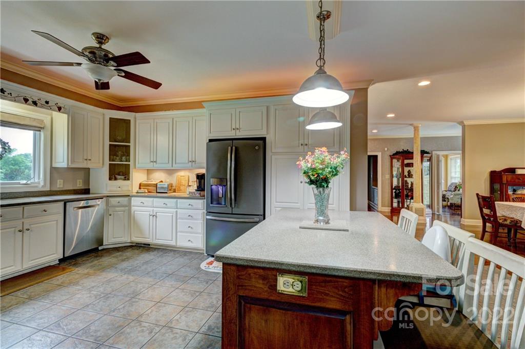 5051 Dobbins Road Crouse, NC 28033 - Photo 9 of 40 Gallery Image 9