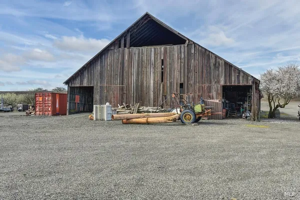 $5,600,000 | 3834 Highway 84, Walnut Grove, CA 95690