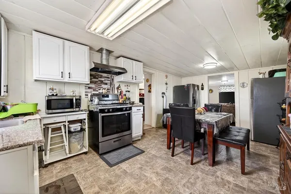 $5,600,000 | 3834 Highway 84, Walnut Grove, CA 95690