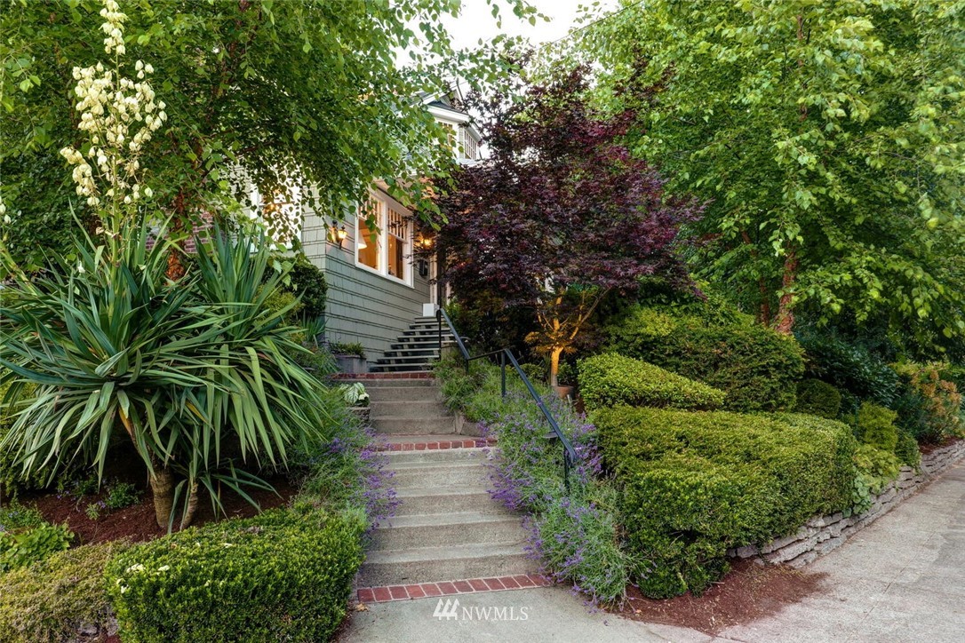 102 North 57th Street Seattle, WA 98103 - Photo 2 of 39