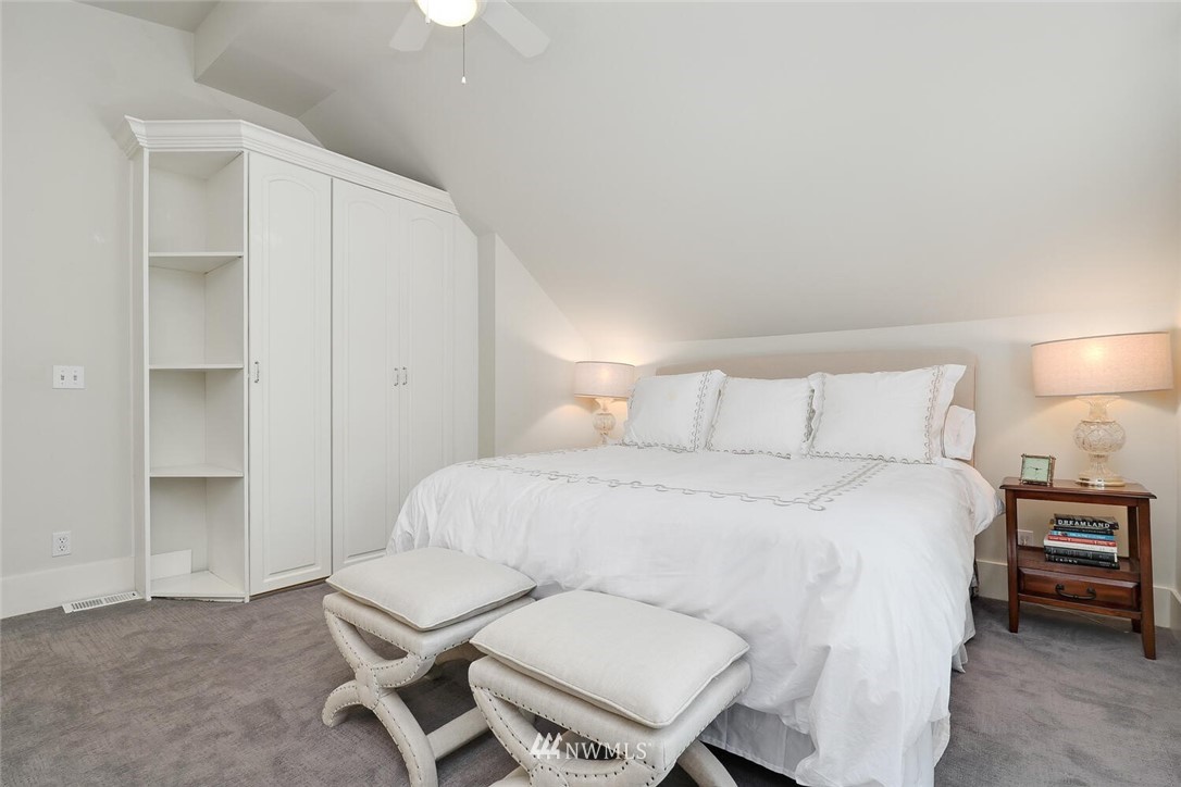 102 North 57th Street Seattle, WA 98103 - Photo 26 of 39