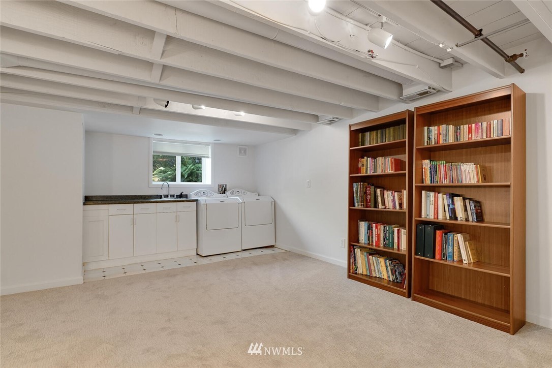 102 North 57th Street Seattle, WA 98103 - Photo 32 of 39