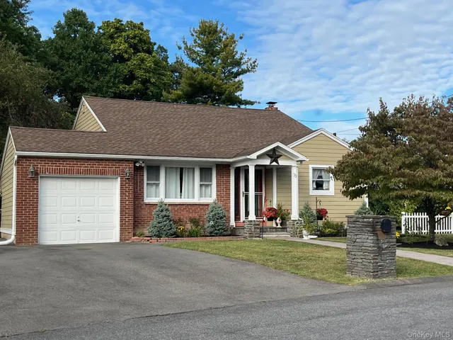 $468,000 | 70 Stahlman Place, Kingston, NY 12401