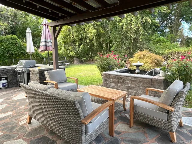 $468,000 | 70 Stahlman Place, Kingston, NY 12401