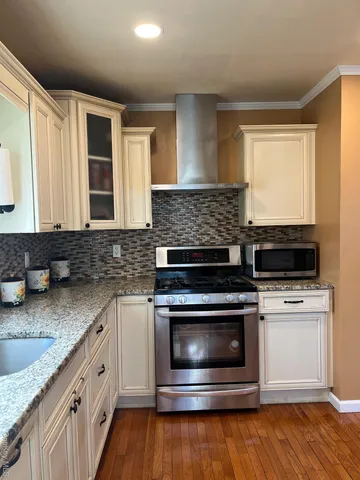 $468,000 | 70 Stahlman Place, Kingston, NY 12401