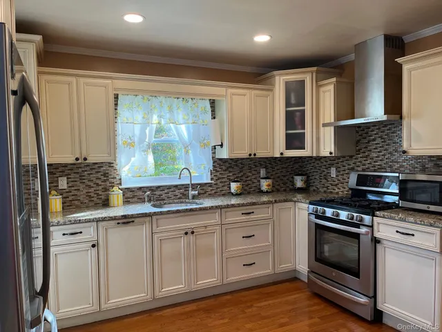 $468,000 | 70 Stahlman Place, Kingston, NY 12401