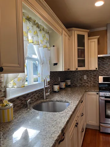 $468,000 | 70 Stahlman Place, Kingston, NY 12401