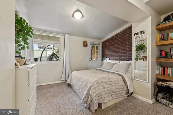 $2,475 | 1807 East Lombard Street, Baltimore, MD 21231