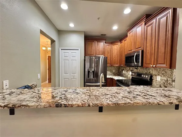 $2,200 | 1916 Beacon Bay Court, Apopka, FL 32712