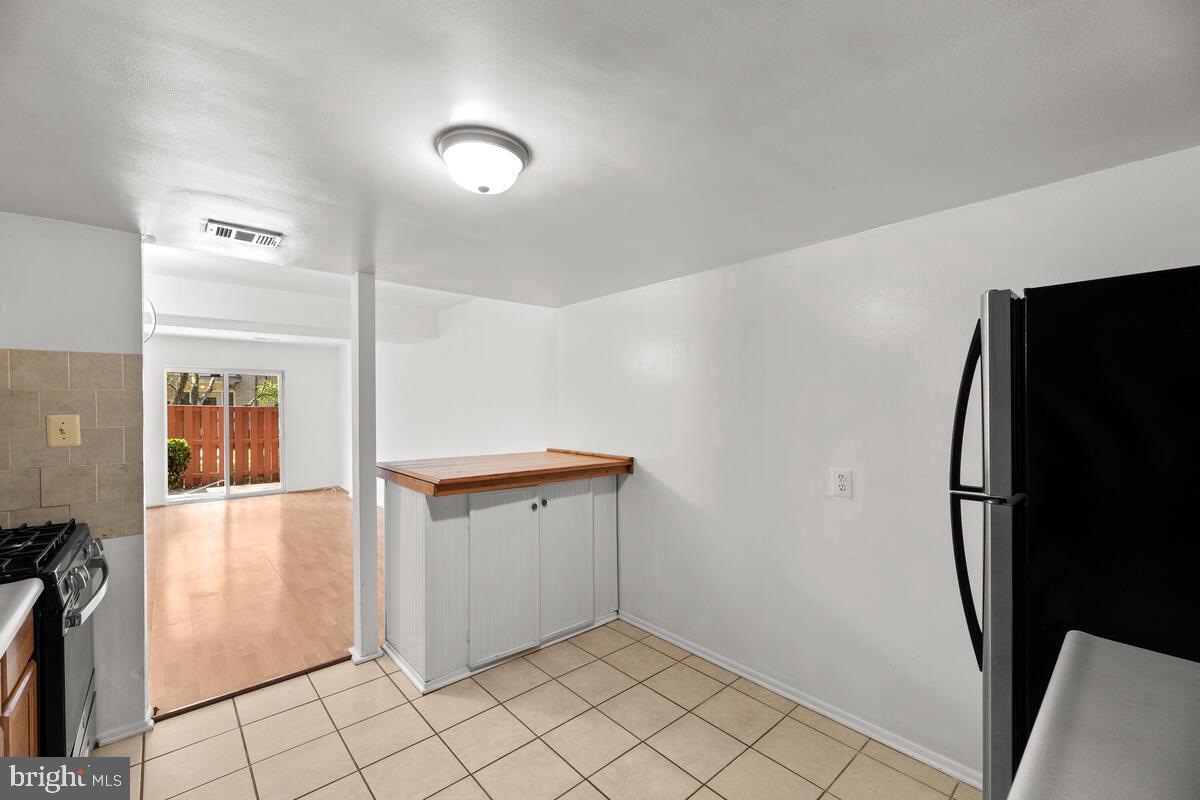 2344 Sun Valley Circle, Unit 2AB Silver Spring, MD 20906 - Photo 9 of 25 Gallery Image 9