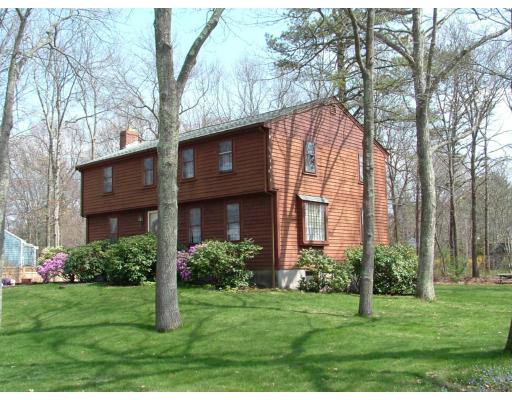 4 Brookside Road Mansfield, MA 02048 - Photo 2 of 8 Gallery Image 2