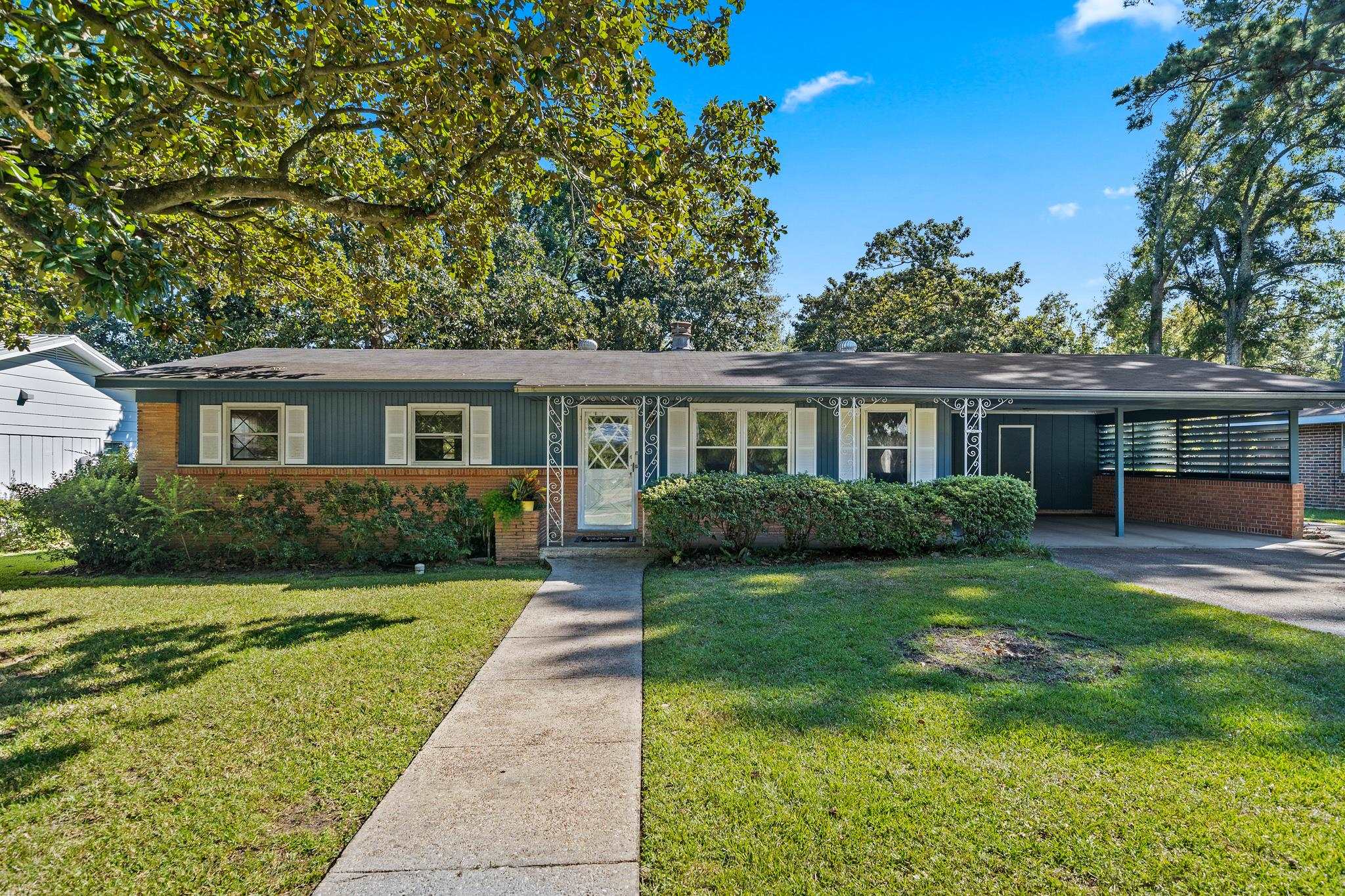756 Michigan Avenue Fairhope, AL 36532 - Photo 3 of 26 Cute house