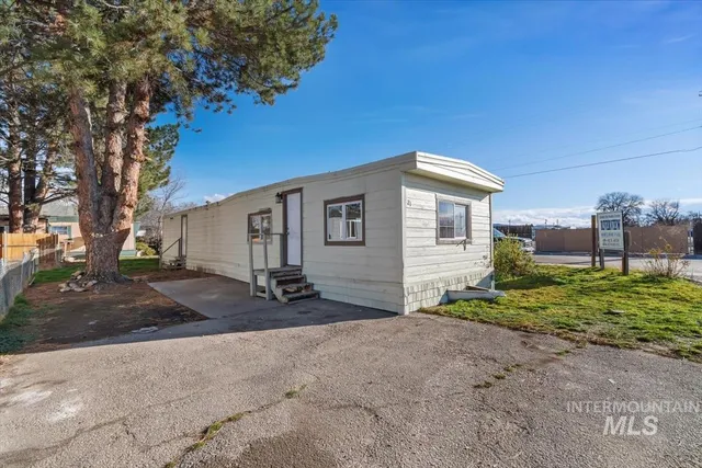 $79,990 | 412 East 48th Street, Garden City, ID 83714