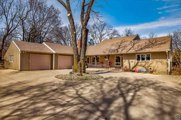 $615,000 | 5934 Southwest 47th Street, Topeka, KS 66610