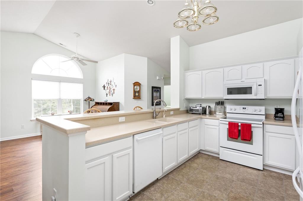 6210 Riva Ridge Drive Indianapolis, IN 46237 - Photo 6 of 17 Gallery Image 6