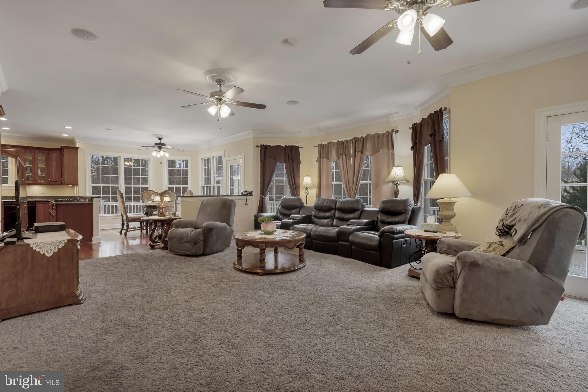 12612 Kahns Road Manassas, VA 20112 - Photo 11 of 40 Gallery Image 11