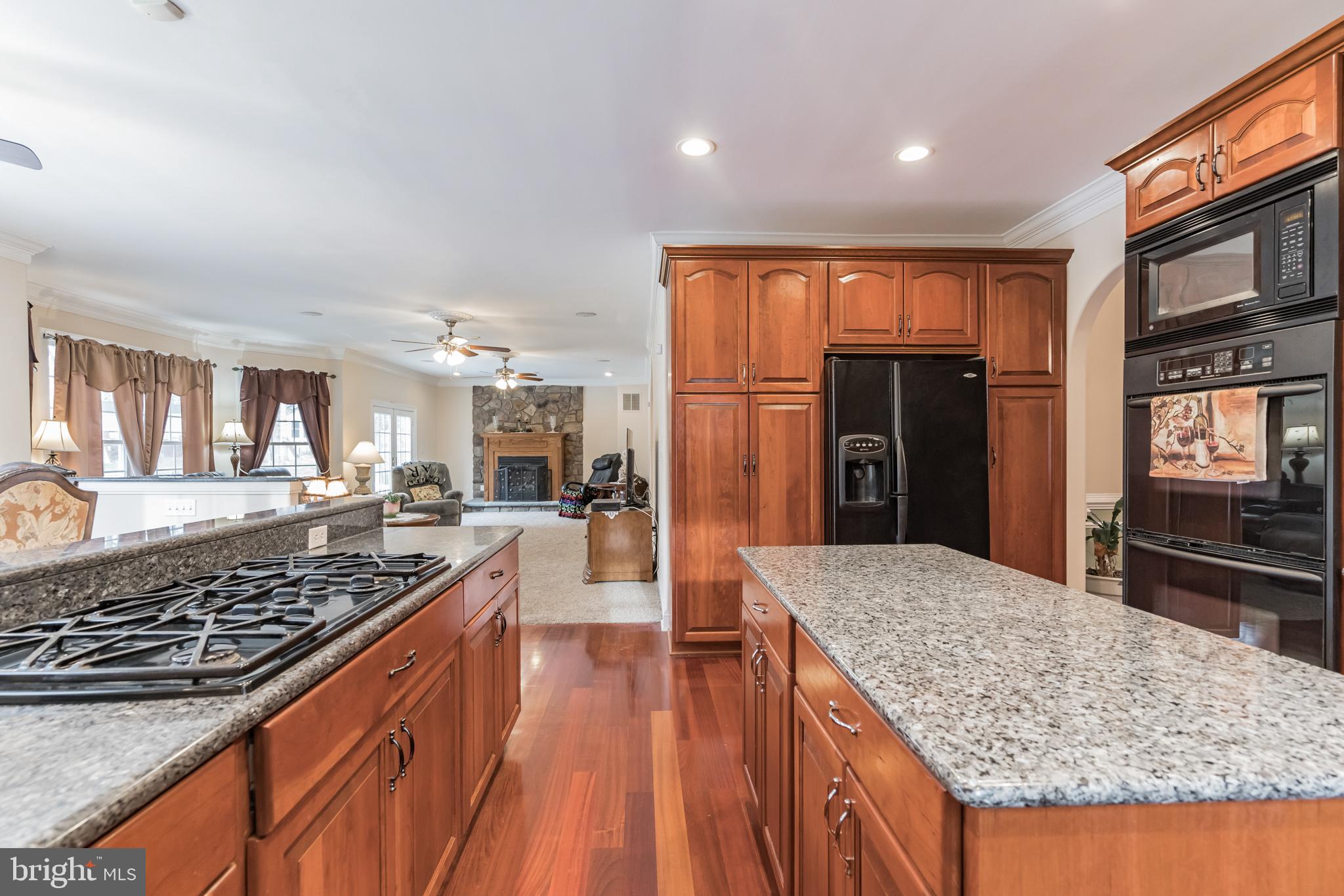 12612 Kahns Road Manassas, VA 20112 - Photo 6 of 40 Gallery Image 6