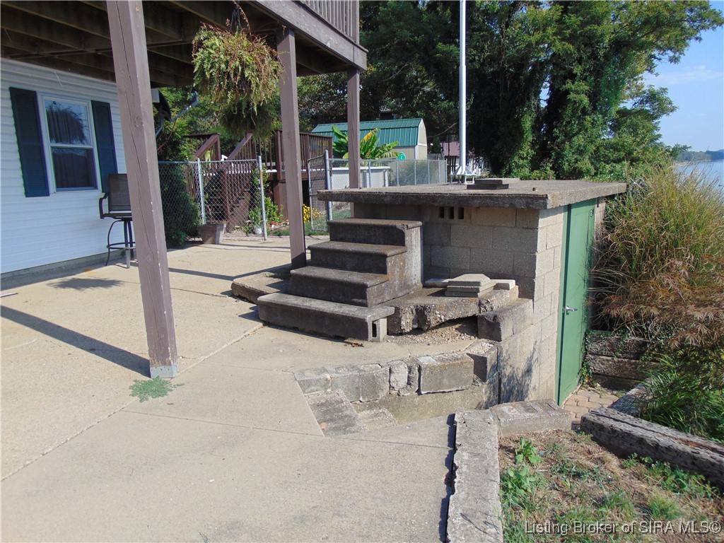 7526 East Riverside Drive Madison, IN 47250 - Photo 25 of 28