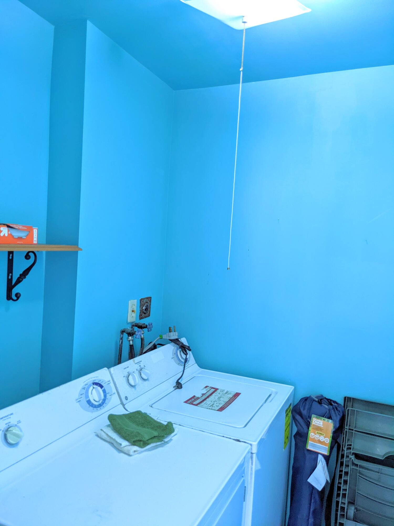 405 Monaco Way, Unit 405 Delray Beach, FL 33446 - Photo 19 of 30 Laundry Room in Unit