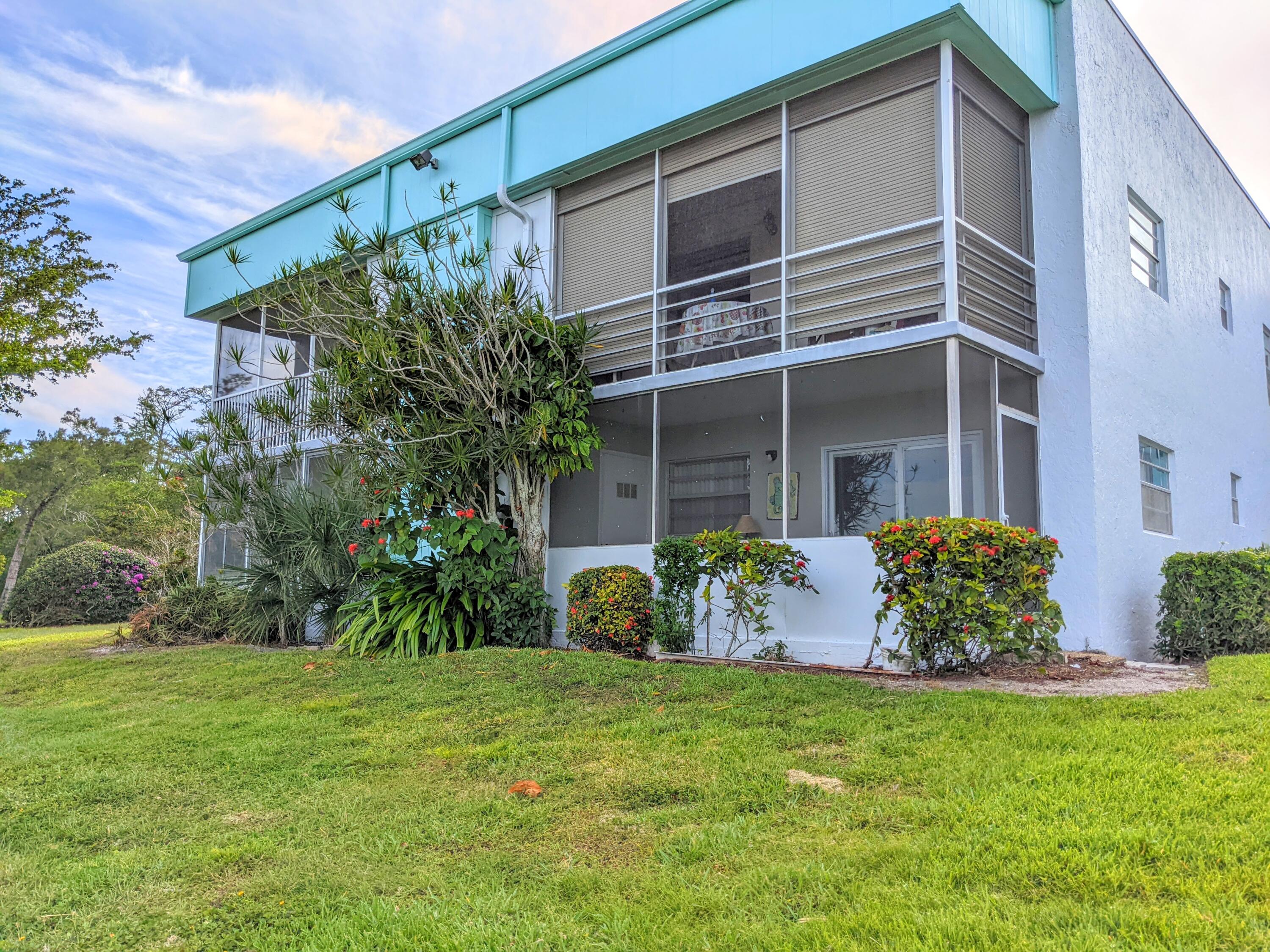 405 Monaco Way, Unit 405 Delray Beach, FL 33446 - Photo 24 of 30 First Floor Corner Unit